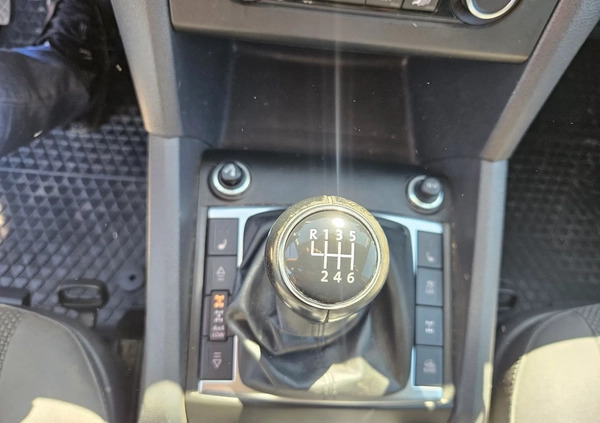 Volkswagen Amarok cena 50900 przebieg: 149000, rok produkcji 2011 z Czarne małe 106